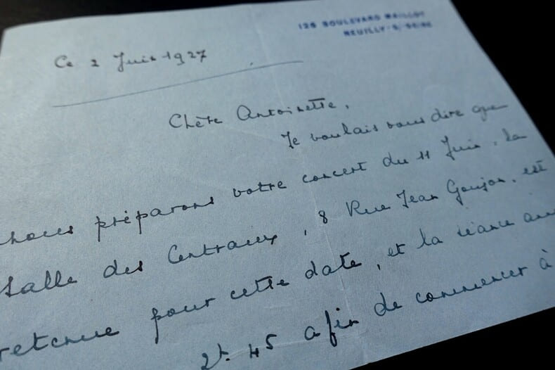 DE CHAMBURE Genevi&egrave;ve - LETTRE AUTOGRAPHE SIGN&Eacute;E &Agrave; SON AMIE Antoinette BUCQUET. Genevi&egrave;ve de Chambure