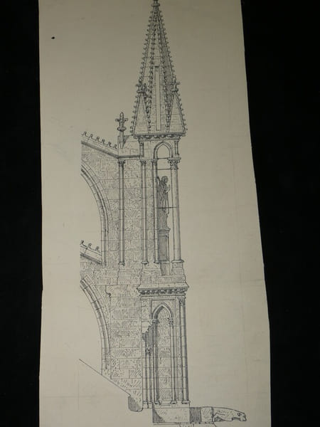 Contrefort de la cath&eacute;drale de Reims — Dessin original sign&eacute;, encre vers 1930. Louis Henri Laffill&eacute;e