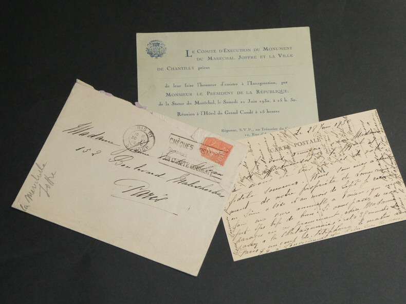 Mme La Mar&eacute;chale Joffre - Carte postale autographe sign&eacute;e - Guerre 14/18 - 1930. Madame La Mar&eacute;chale Joffre