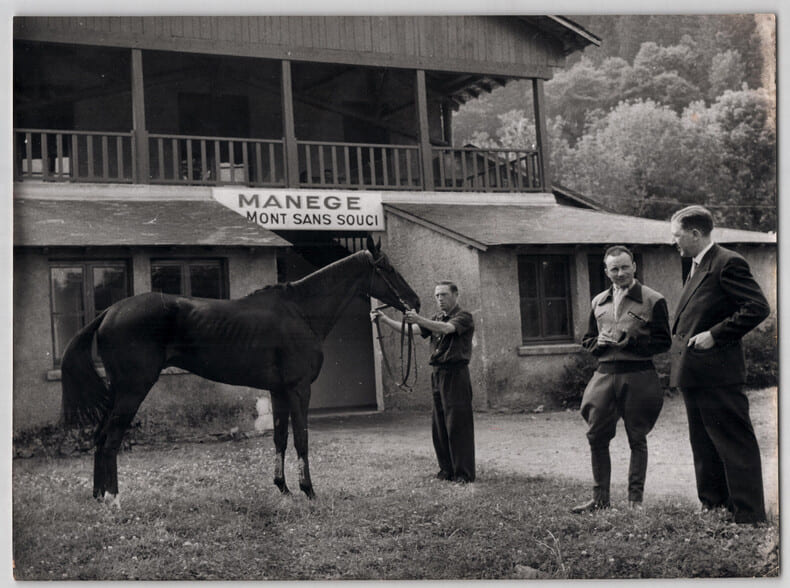Photographie argentique ann&eacute;es 60 Derby Chevaux 27,4 x 20,2 cm. 