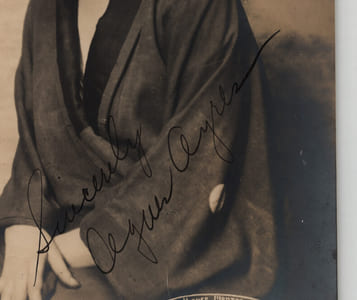 Agnes Ayres - Photographie dédicacée et signée - 15,3 x 20,3 cm
