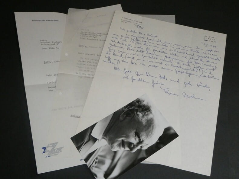 Yohanan Boehm - Lettre autographe sign&eacute;e et photo d&eacute;dicac&eacute;e, &agrave; J&eacute;rusalem - 1984. Yohanan Boehm