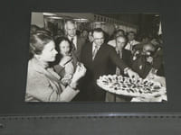 Photographie noir et Blanc époque 70/80 AFP Anne Aymone Giscard D'ESTAING 1977 Foire de Paris