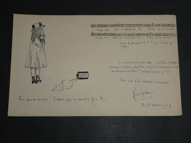 Petit dessin &agrave; l'encre, petite fille qui a renvers&eacute; son pot de colle 1919. 