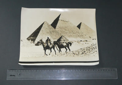 Photographie noir et Blanc d'époque années 70 STERN, Pyramides de Gizeh, Egypte