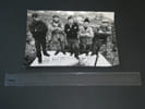 Photographie ann&eacute;es 70 STERN, Cinq hommes de BOLLINGER, Protection nature. 
