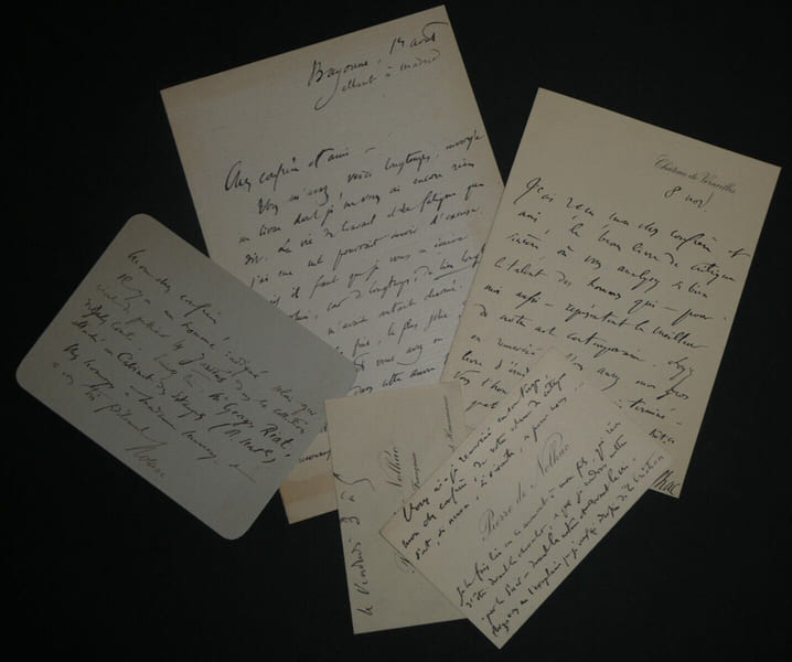 Pierre de NOLHAC - LOT DE 3 LETTRES AUTOGRAPHES SIGNEE + 2 CARTES DE VISITE. Pierre de NOLHAC