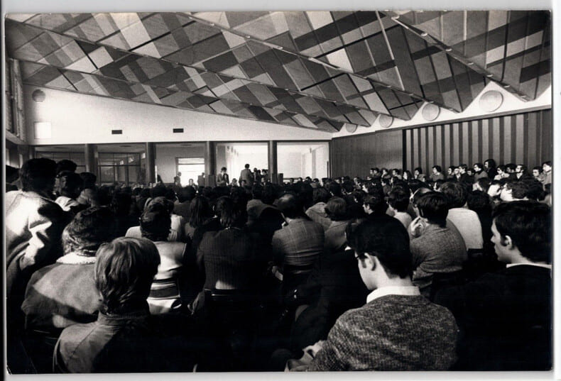Photographie argentique Inauguration de l'Universit&eacute; de Bocconi en 1973. 