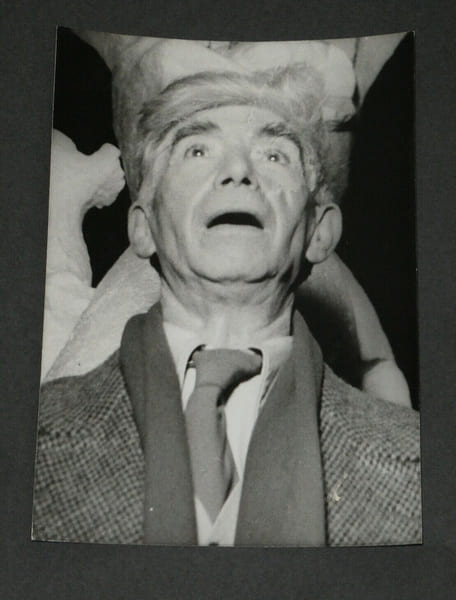 Ossip Zadkine - Photographie de presse 17,9 x 12,6 cm, AGIP Robert Cohen, Paris. Ossip Zadkine