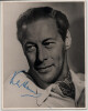 Rex HARRISON autographe - GRANDE PHOTOGRAPHIE SIGN&Eacute;E de sa main 24,5 x 19,5 cm. Rex Harrison