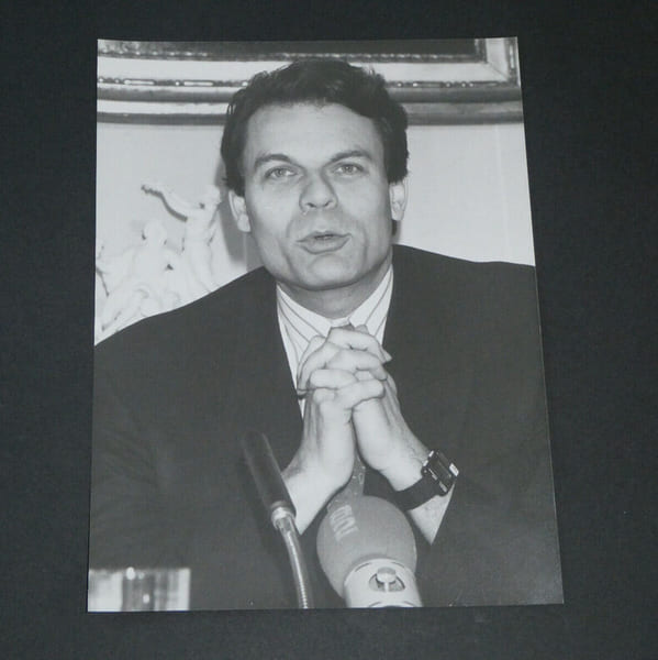 Photographie noir et Blanc d'&eacute;poque ann&eacute;es 80 AFP de Michel NOIR par P. GUILLAUD. P. GUILLAUD