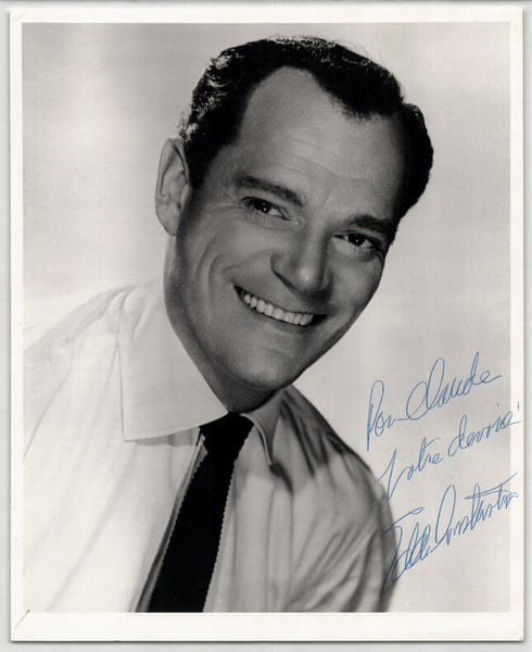 Eddie CONSTANTINE autographe - PHOTOGRAPHIE D&Eacute;DICAC&Eacute;E SIGN&Eacute;E de sa main 25 x 20. Eddie Constantine