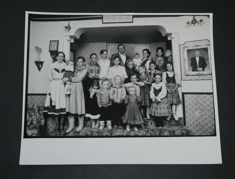 Photographie noir et Blanc d'&eacute;poque ann&eacute;es 70 STERN, Famille de mormons. 