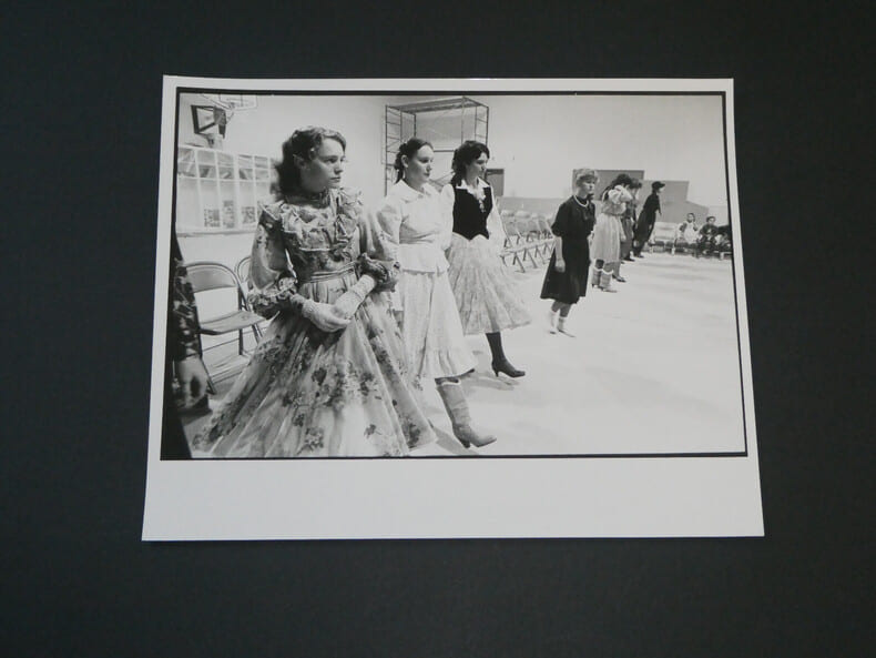 Photographie noir et Blanc d'&eacute;poque ann&eacute;es 70 STERN, Bal de mormons. 