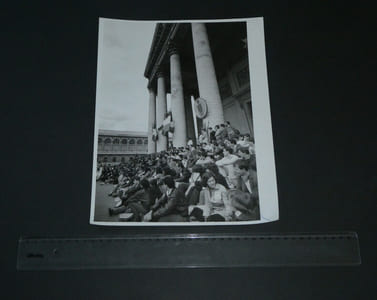 Photographie noir et Blanc d'époque années 80 Manifestations contre la loi Savary en 1983 par P. COLACICCO