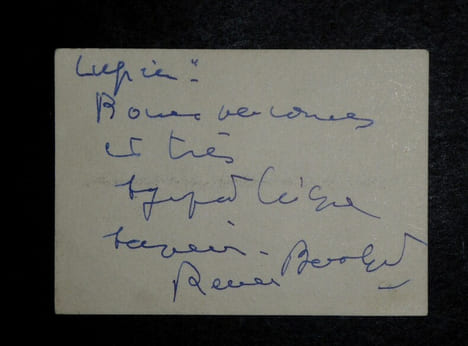 BOUSQUET Renée - CARTE DE VISITE AUTOGRAPHE SIGNÉE, ÉPOUSE DE Raymond BOUSQUET. Renée Bousquet