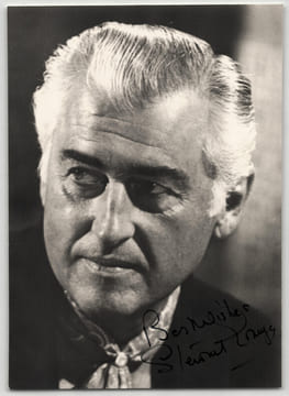 Stewart GRANGER autographe - PHOTOGRAPHIES TAPUSCRIT REVUE SIGNÉS ET DÉDICACÉS. Stewart GRANGER
