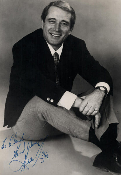 Perry COMO autographe - PHOTOGRAPHIE D&Eacute;DICAC&Eacute;E SIGN&Eacute;E de sa main 25 x 20. Perry Como