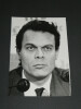 Photographie noir et Blanc ann&eacute;e 1987 AGIP Robert Cohen Michel Noir vs Le Pen. Robert Cohen (AGIP)