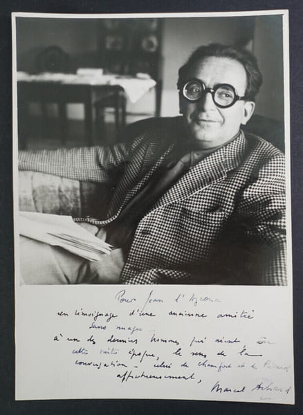 Marcel ACHARD - PHOTO ORIGINALE AVEC MOT AUTOGRAPHE SIGN&Eacute; 12,5X17,6CM. Marcel ACHARD