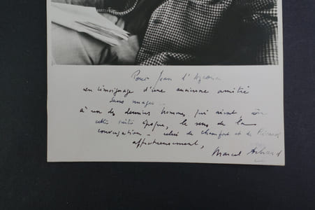 Marcel ACHARD - PHOTO ORIGINALE AVEC MOT AUTOGRAPHE SIGNÉ 12,5X17,6CM