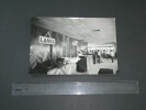 Photographie noir et Blanc d'&eacute;poque ann&eacute;es 70 STERN, A&eacute;roport de Pucallpa, P&eacute;rou. Gerd Heidemann
