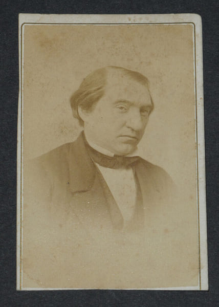 Ernest Renan - Photographie 8,9 x 5,6 cm, Paris. Ernest Renan