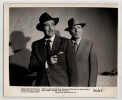George Brent - Photographie d&eacute;dicac&eacute;e et sign&eacute;e 24,9 x 20,1 cm. George Brent