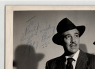 George Brent - Photographie d&eacute;dicac&eacute;e et sign&eacute;e 24,9 x 20,1 cm. George Brent