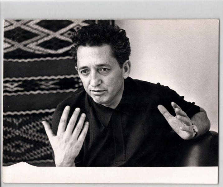 Photographie en noir et blanc d'un homme - Edmond Maire jeune homme. 