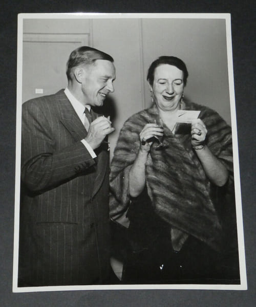 Taylor CALDWELL & Sven NIELSEN - Photographie Paul BUISSON Paris 17,3 x 23,2 cm. Taylor CALDWELL & Sven NIELSEN