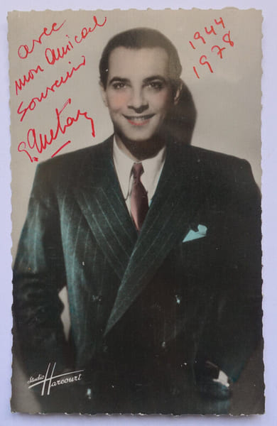 Georges GUETARY - CARTE POSTALE AUTOGRAPHE SIGN&Eacute;E & D&Eacute;DICAC&Eacute;E ORIGINAL 8,7X13,9. Georges GUETARY