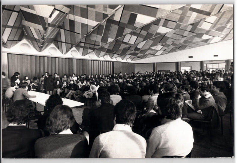 Photographie argentique de l'Universit&eacute; de Bocconi en 1973. 