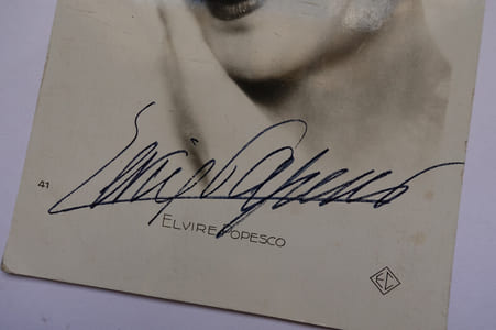 Elvire POPESCO - CARTE POSTALE AUTOGRAPHE SIGNÉE 9X14CM