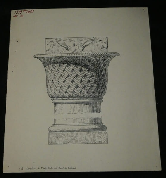 Dessin original sign&eacute; — Chapiteau de l'&eacute;glise copte de Kom de Bahoust. Louis Henri Laffill&eacute;e