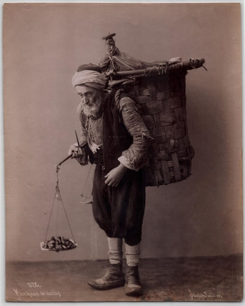 S&eacute;bah & Joaillier - Photographie originale d'&eacute;poque - XIXe - Marchand de dattes. S&eacute;bah & Joaillier