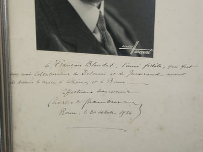 Studio Harcourt, Portrait de Charles de Chambrun, dédicacé à J.-François Blondel