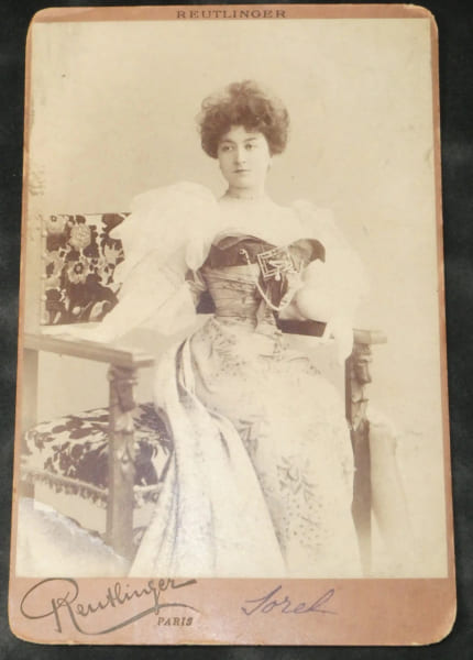 C&eacute;cile Sorel - Photographie carte cabinet - Studio Reutlinger Paris - Fin 1890s. Studio Reutlinger