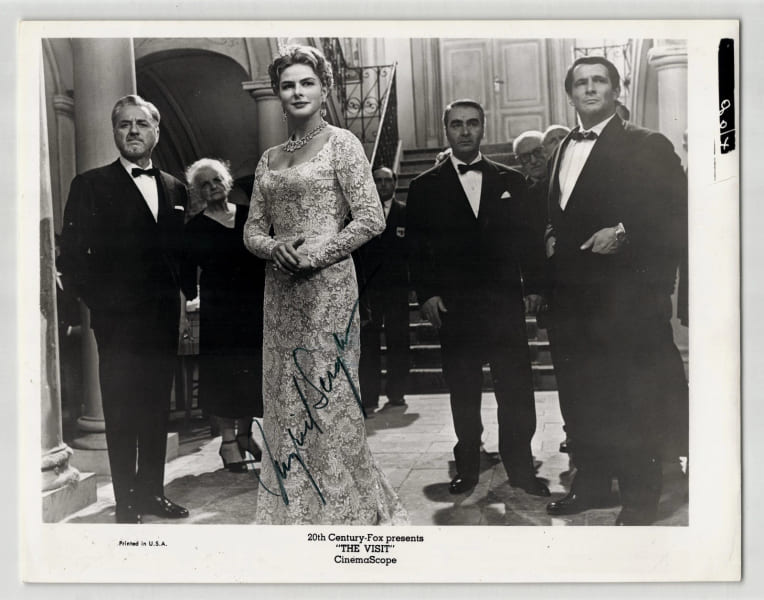 Ingrid Bergman - Photographie originale d'&eacute;poque sign&eacute;e - "The Visit" - 1964. Ingrid Bergman