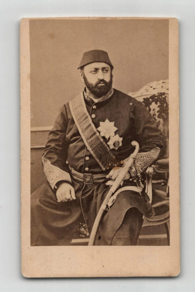 Photographie d'&eacute;poque format carte de visite du Sultan ottoman Abd&uuml;laziz &eacute;dit&eacute;e par la Maison Martinet - XIX&egrave;me si&egrave;cle. Maison Martinet