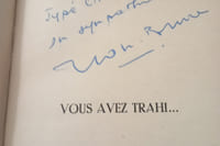 VOUS M'AVEZ TRAHI...