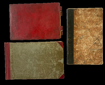 [3 carnets de dessins et croquis / 3 notebooks of drawings and sketches].
