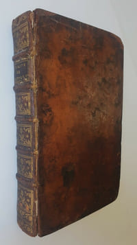Nouveau Traité de Navigation, contenant la Théorie et la Pratique du Pilotage. Par M. Bouguer, de l'Académie Royale des Sciences, de la Société Royale de Londres, & Honoraire de l'Académie de Marine, ci-devant Hydrographe du Roi au Port du Croisic & au Havre-de-Grace. Revu & Abrégé par M. L'Abbé de La Caille de la même Académie Royale des Sciences, &c. Avec Figures en Taille-douce.