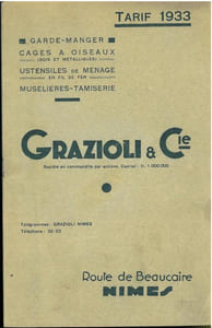 Garde-manger, cages à oiseaux, ustensiles de ménage, muselières-tamiserie.