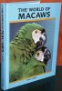 The world of macaws.. Hoppe, D.
