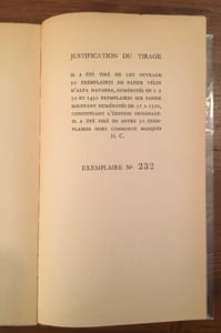 Lettre rouge. Lettre orangée.