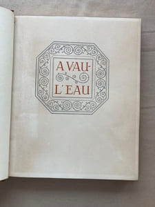 A vau-l'eau.