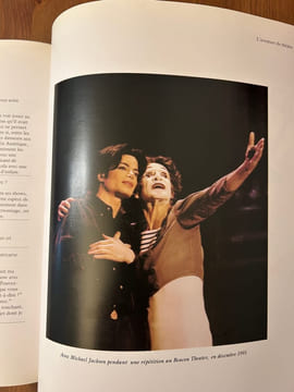 Le Mime Marcel Marceau, entretiens et regards avec Valérie Bochenek.. MARCEAU, Marcel & BOCHENEK, Valérie.