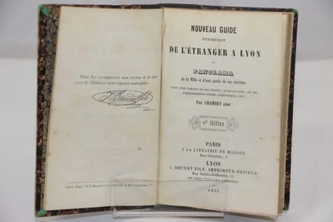 Nouveau guide pittoresque de l'étranger à Lyon: panorama de la ville et d'une partie des ses environs, .... CHAMBERT (Ainé)