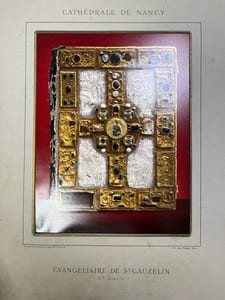 Monographie de la cathédrale de Nancy depuis sa fondation jusqu'à l'époque actuelle.